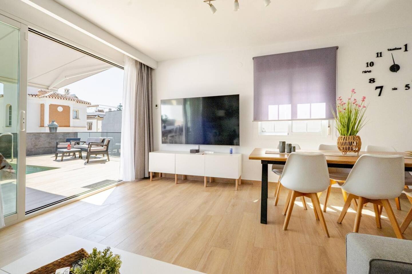 Villa Antonia Mar - Private & Heated Pool - Punta Lara Nerja Kültér fotó
